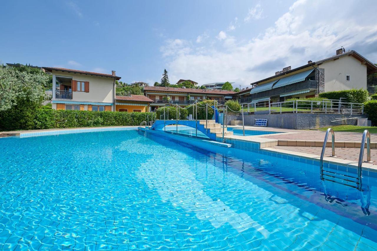 Apartmentsgarda - Baia D'Argento Residence Costermano Bagian luar foto